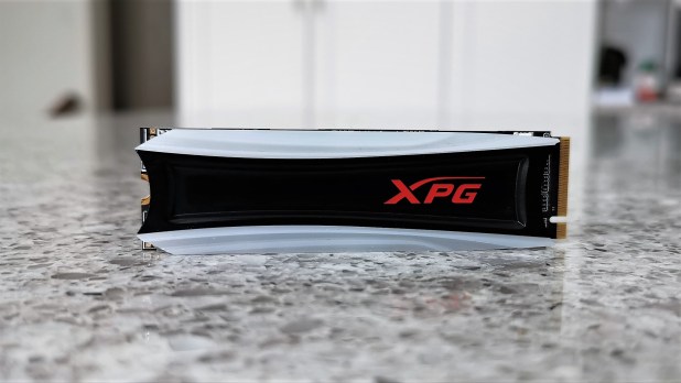 Đánh giá SSD XPG Spectrix S40G RGB NVMe M.2  (1TB)